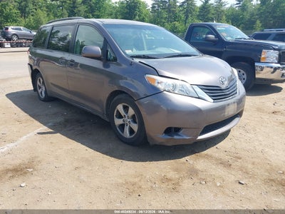 2012 TOYOTA SIENNA LE V6 8 PASSENGER