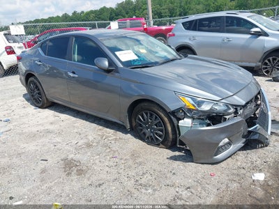 2020 Nissan Altima