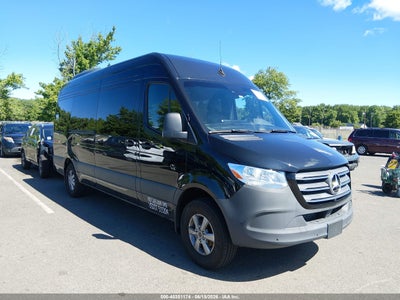 MERCEDES-BENZ SPRINTER 2500