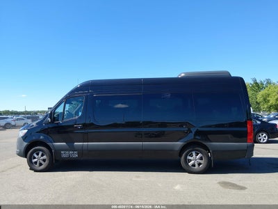 MERCEDES-BENZ SPRINTER 2500