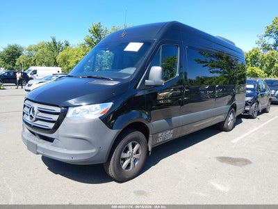 MERCEDES-BENZ SPRINTER 2500