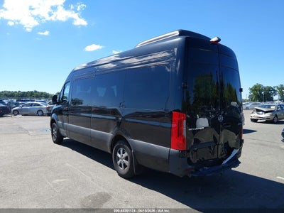 MERCEDES-BENZ SPRINTER 2500