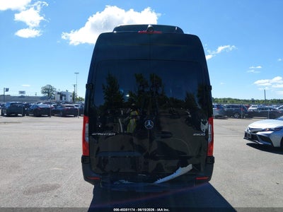 MERCEDES-BENZ SPRINTER 2500