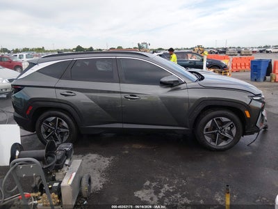 HYUNDAI TUCSON HYBRID