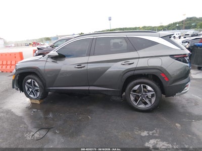 HYUNDAI TUCSON HYBRID