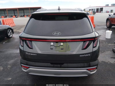 HYUNDAI TUCSON HYBRID
