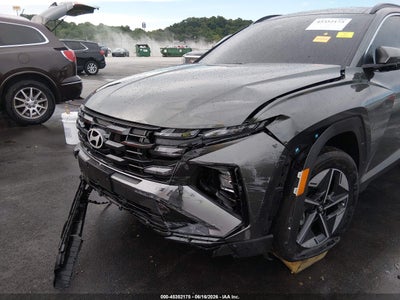 HYUNDAI TUCSON HYBRID