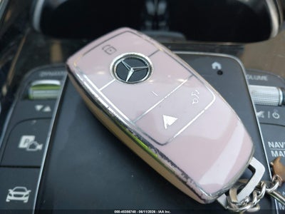 MERCEDES-BENZ GLB 250