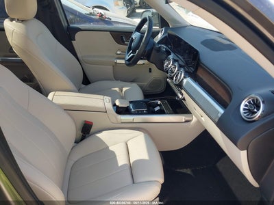 MERCEDES-BENZ GLB 250