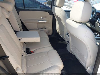 MERCEDES-BENZ GLB 250