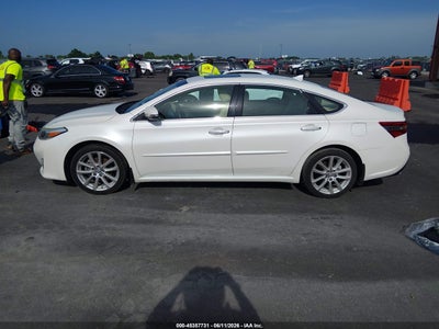 TOYOTA AVALON