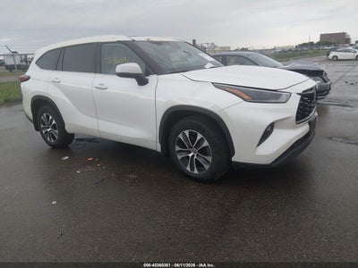 TOYOTA HIGHLANDER