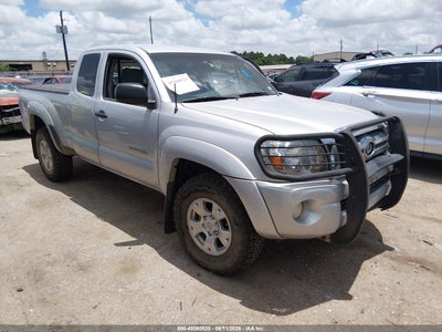 TOYOTA TACOMA