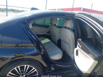 BMW 530I