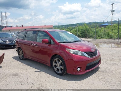 TOYOTA SIENNA