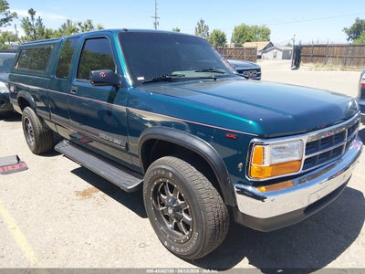 DODGE DAKOTA