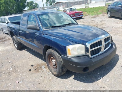 DODGE DAKOTA