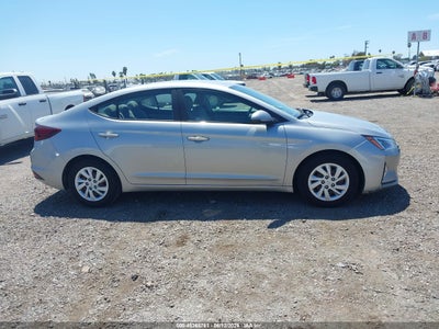 2020 HYUNDAI ELANTRA 17