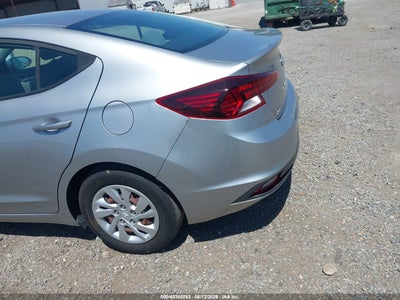2020 HYUNDAI ELANTRA 13