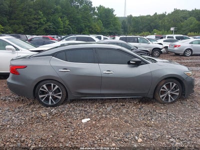 NISSAN MAXIMA