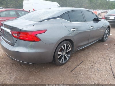 NISSAN MAXIMA