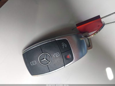 MERCEDES-BENZ GLB 250