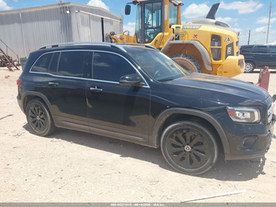 MERCEDES-BENZ GLB 250