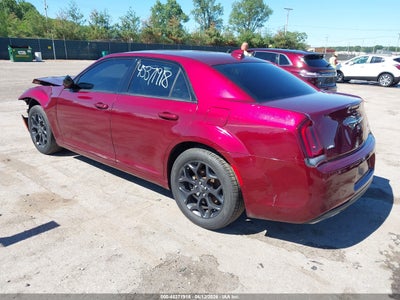 CHRYSLER 300