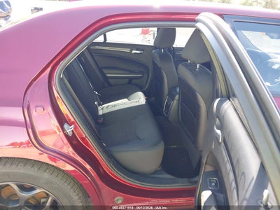 CHRYSLER 300