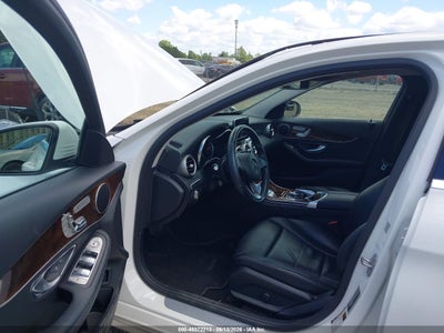 2016 MERCEDES-BENZ C 300 5