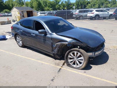 2011 Infiniti M37X