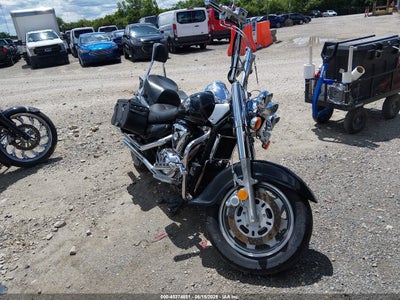 2000 Suzuki Vl1500