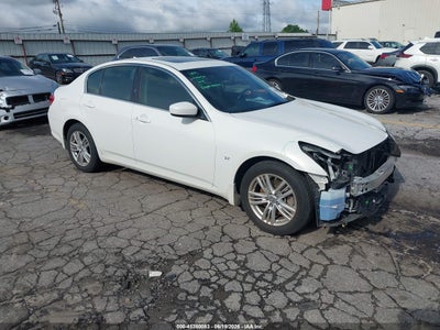 2015 Infiniti Q40