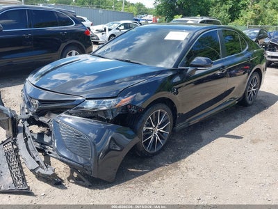 TOYOTA CAMRY