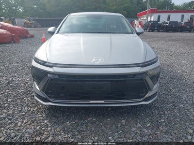 HYUNDAI SONATA HYBRID