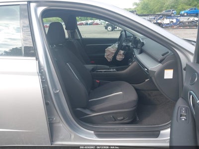 HYUNDAI SONATA HYBRID