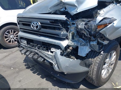 TOYOTA TACOMA