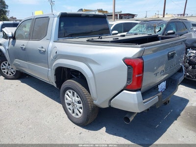TOYOTA TACOMA