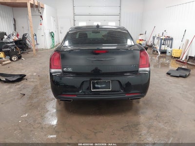 CHRYSLER 300