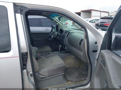 NISSAN FRONTIER