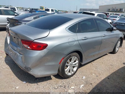 CHRYSLER 200
