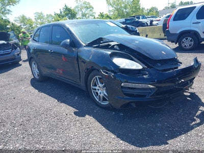 2013 Porsche Cayenne S — VIN WP1AB2A2XDLA80758 salvage auction