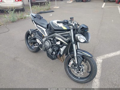 2020 Triumph Motorcycle Street Triple