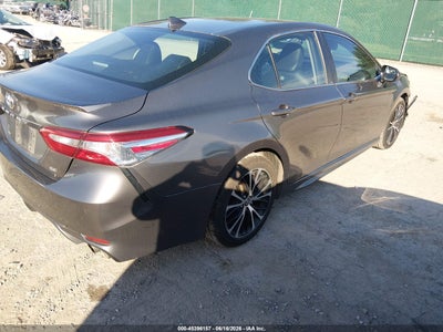 TOYOTA CAMRY
