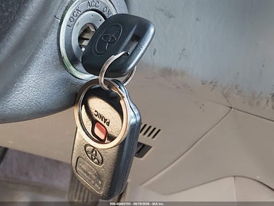 2004 TOYOTA HIGHLANDER