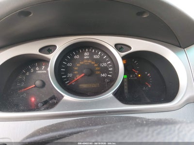2004 TOYOTA HIGHLANDER