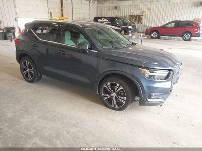 2022 Volvo Xc40