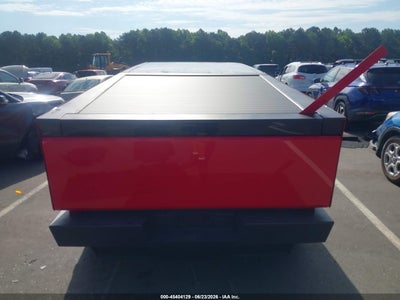 TESLA CYBERTRUCK