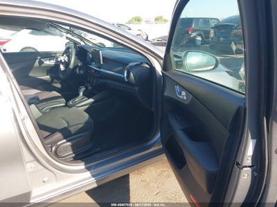 2022 KIA FORTE 5