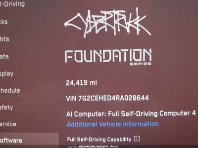 TESLA CYBERTRUCK